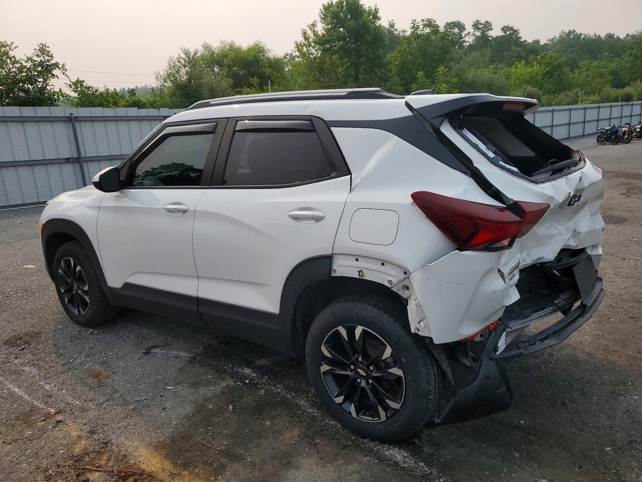 2022 CHEVROLET TRAILBLAZER LT — Фото 2 из 13