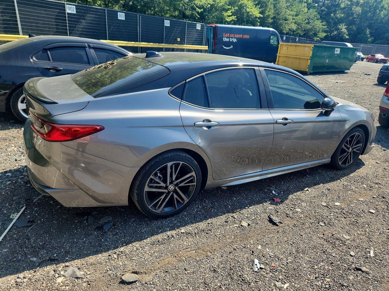 2026 TOYOTA CAMRY XSE — Фото 3 из 13