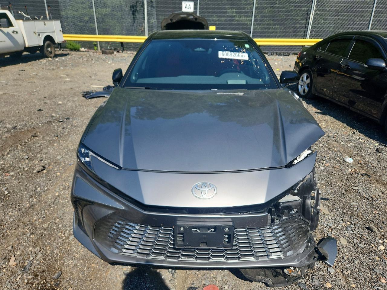 2026 TOYOTA CAMRY XSE — Фото 5 из 13