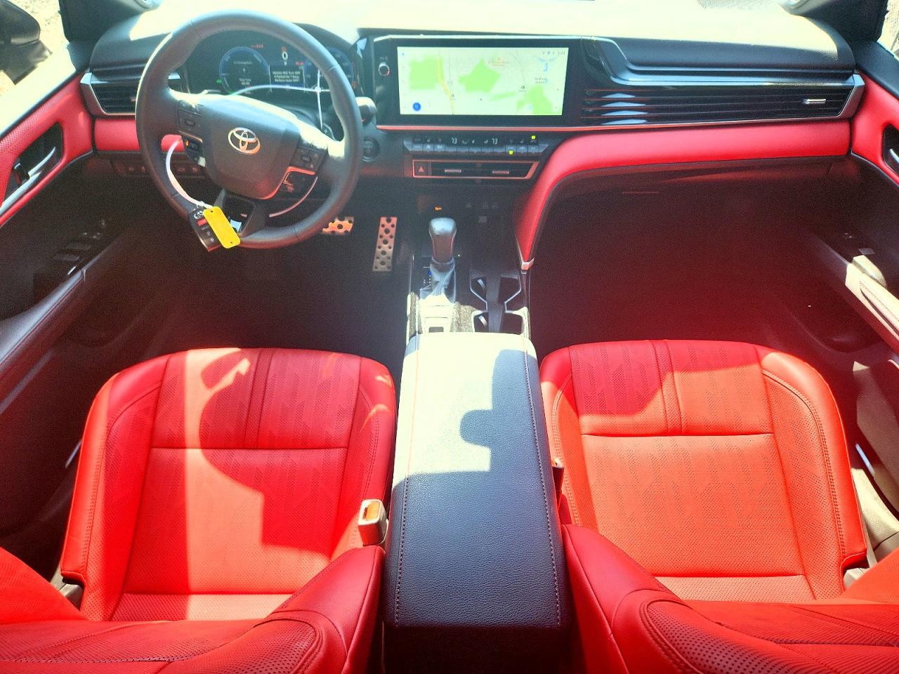 2026 TOYOTA CAMRY XSE — Фото 8 из 13