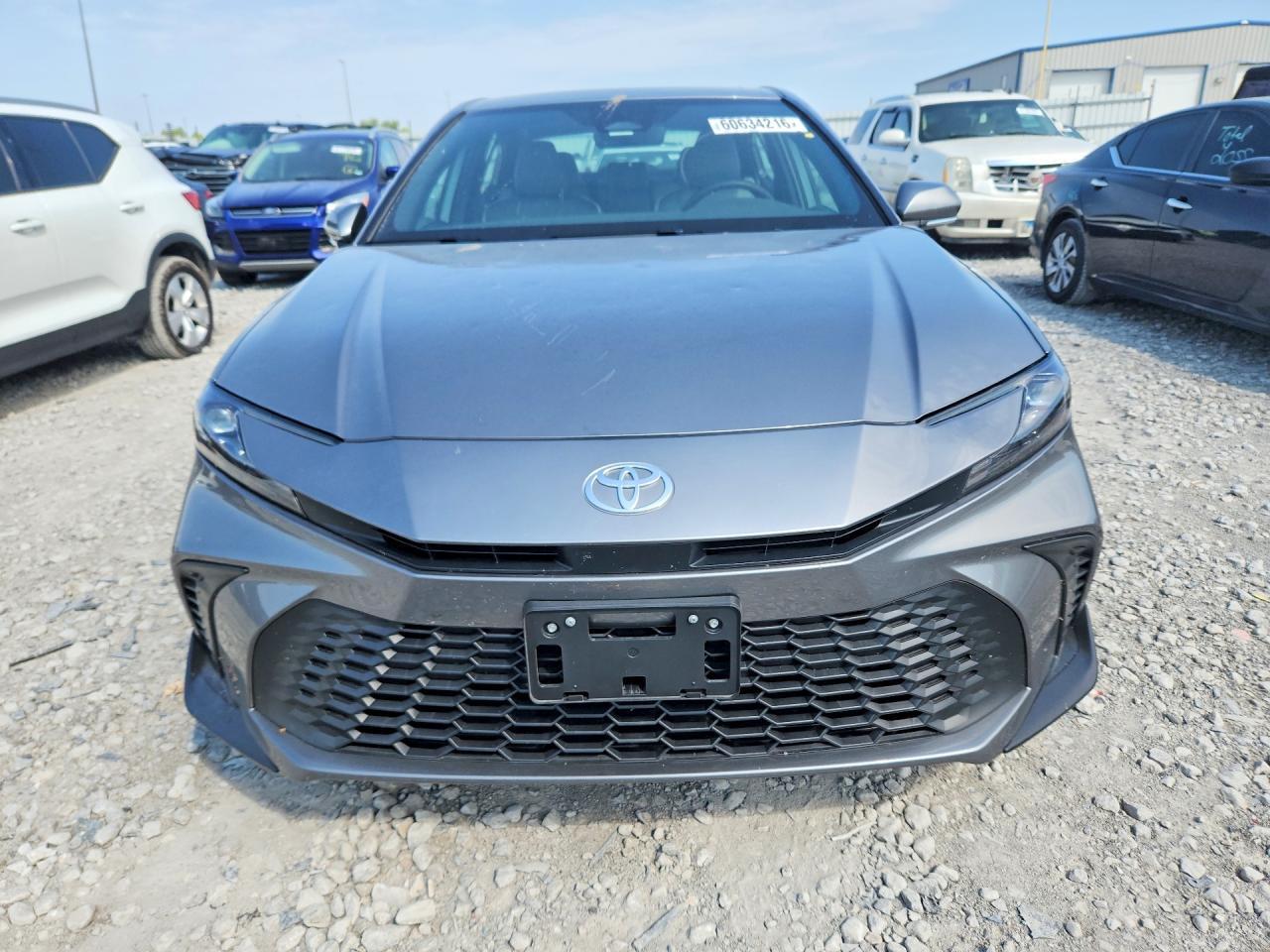 2026 TOYOTA CAMRY SE — Фото 5 из 12