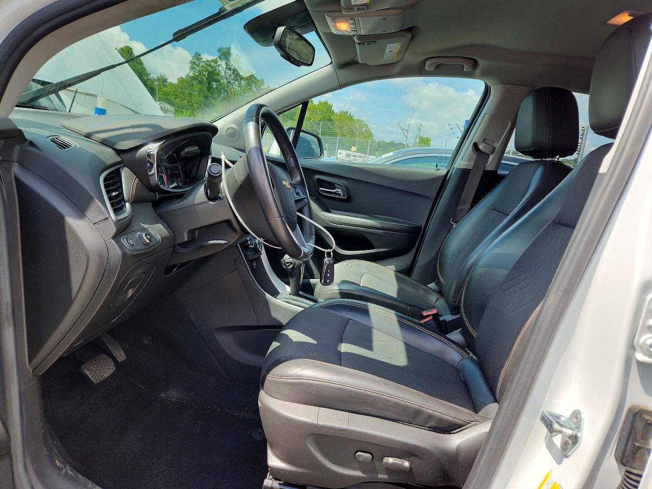 2022 CHEVROLET TRAX 1LT — Фото 7 из 13