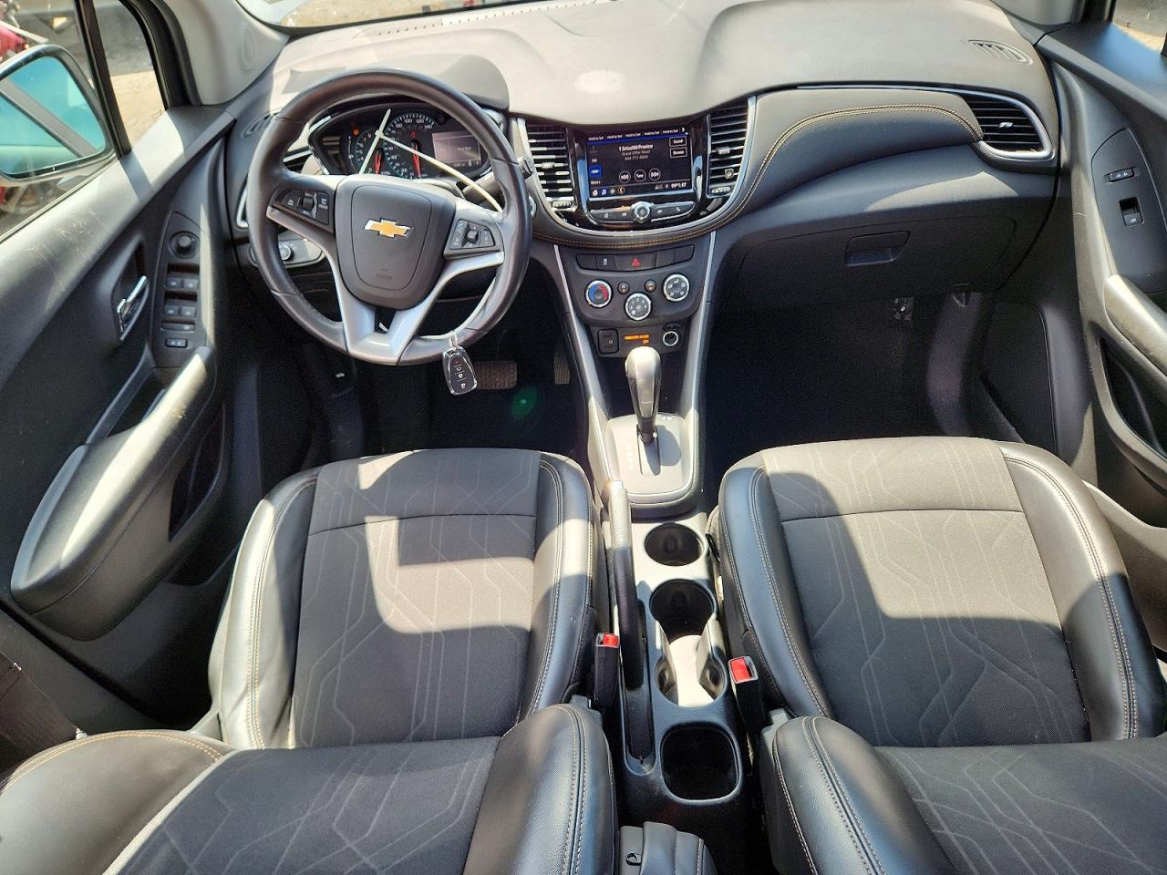 2022 CHEVROLET TRAX 1LT — Фото 8 из 13
