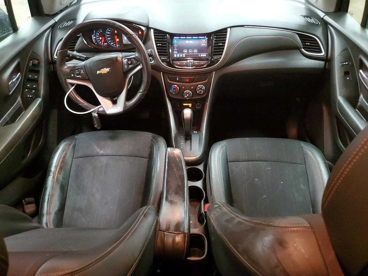2022 CHEVROLET TRAX 1LT — Фото 8 из 13