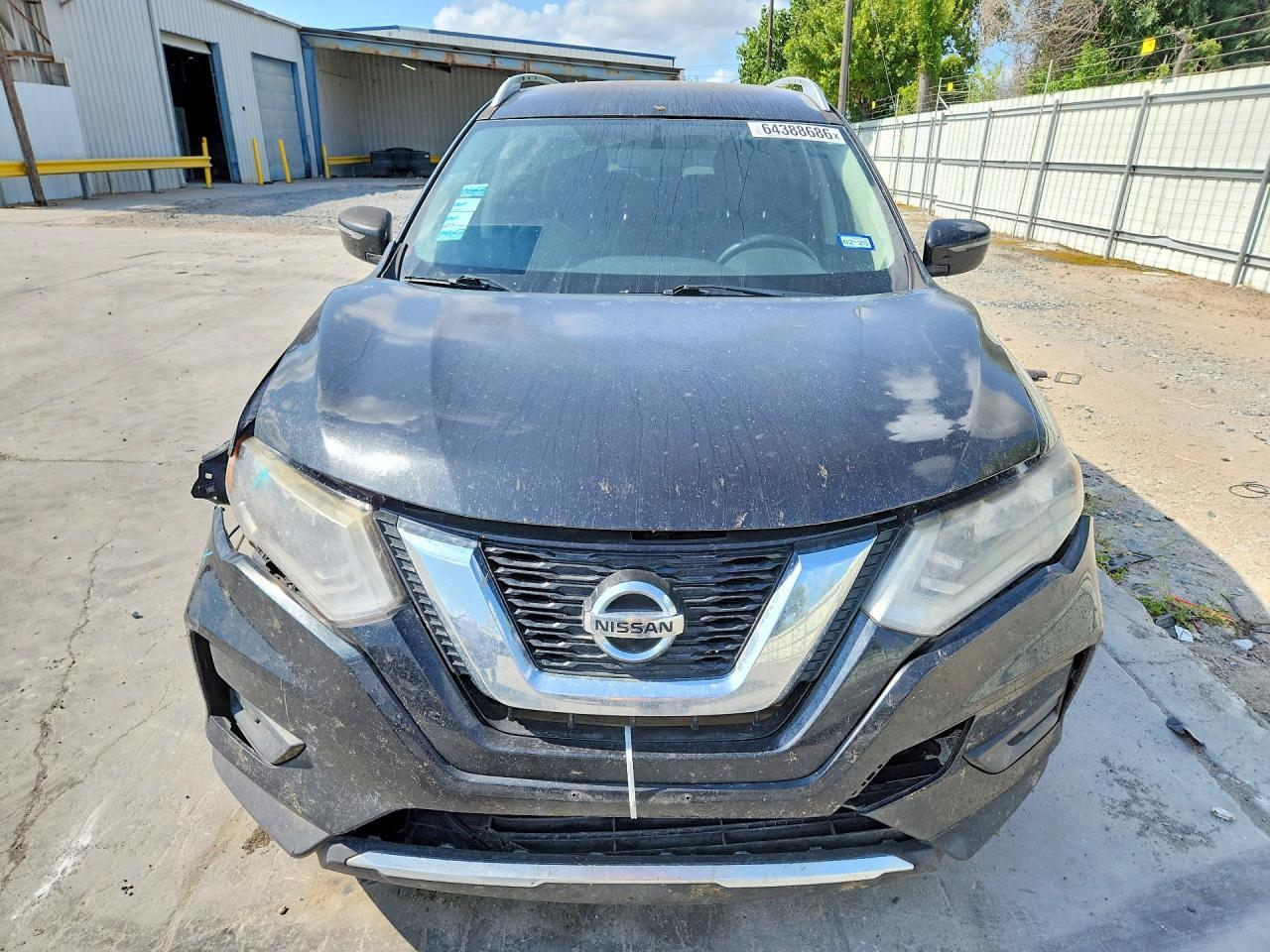 2017 NISSAN ROGUE SV — Фото 5 из 12