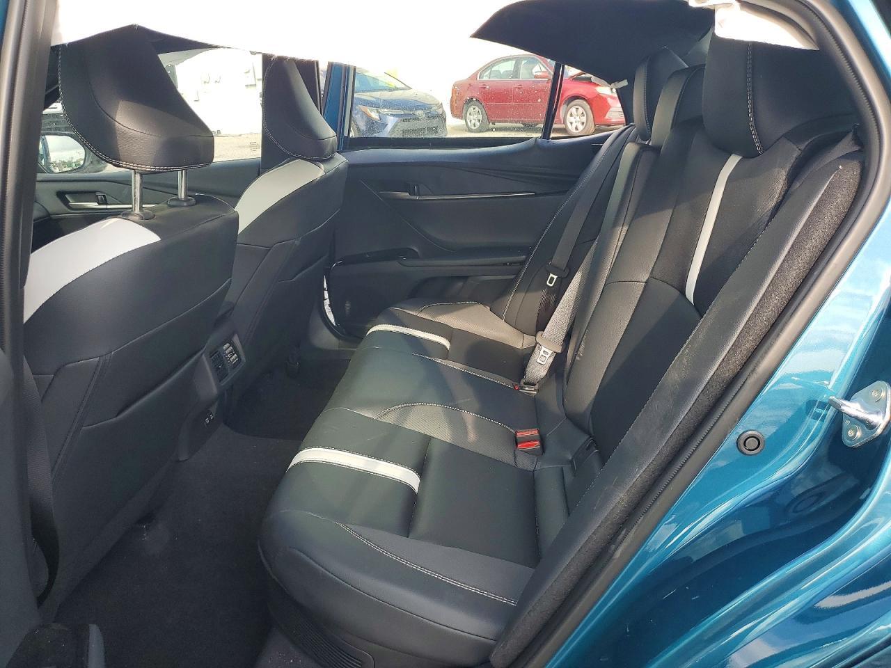 2026 TOYOTA CAMRY SE — Фото 10 из 13