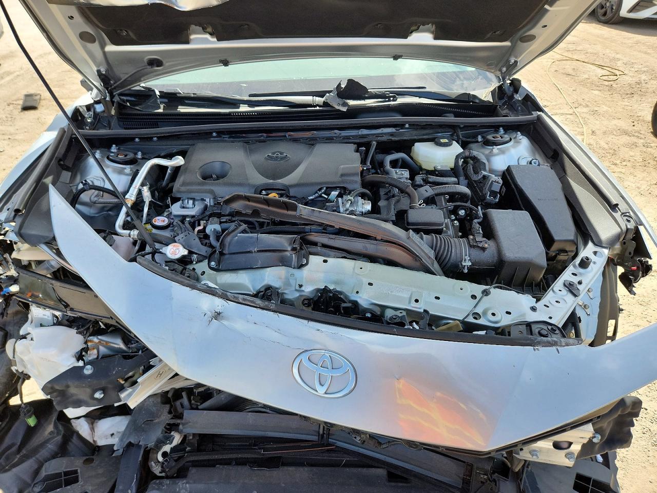 2026 TOYOTA CAMRY LE — Фото 11 из 13