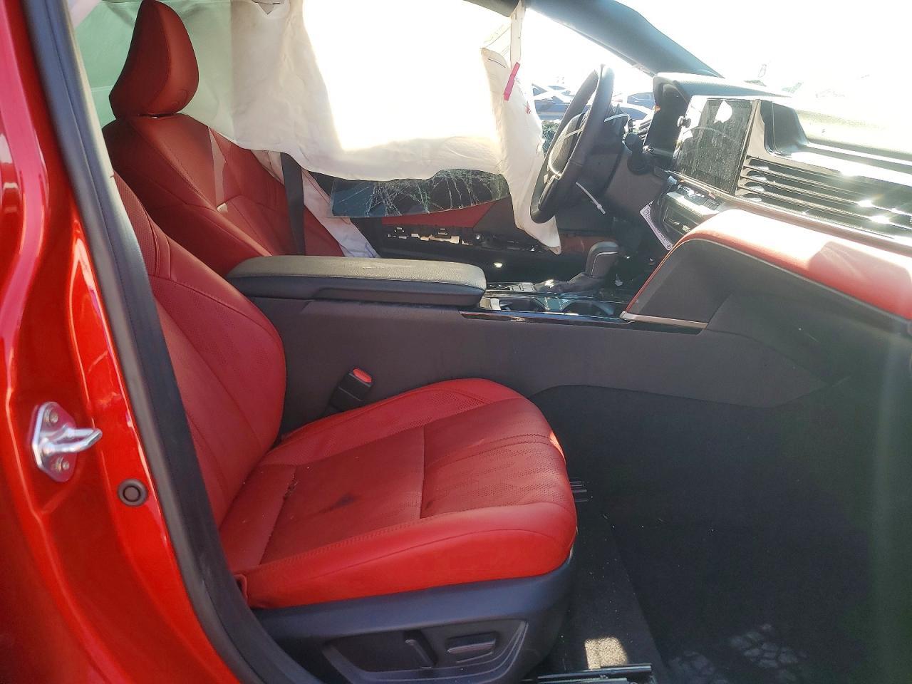 2026 TOYOTA CAMRY XSE — Фото 7 из 13