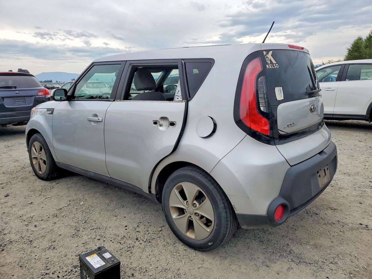 KNDJN2A28E7724163 2014 KIA SOUL photo no. 2