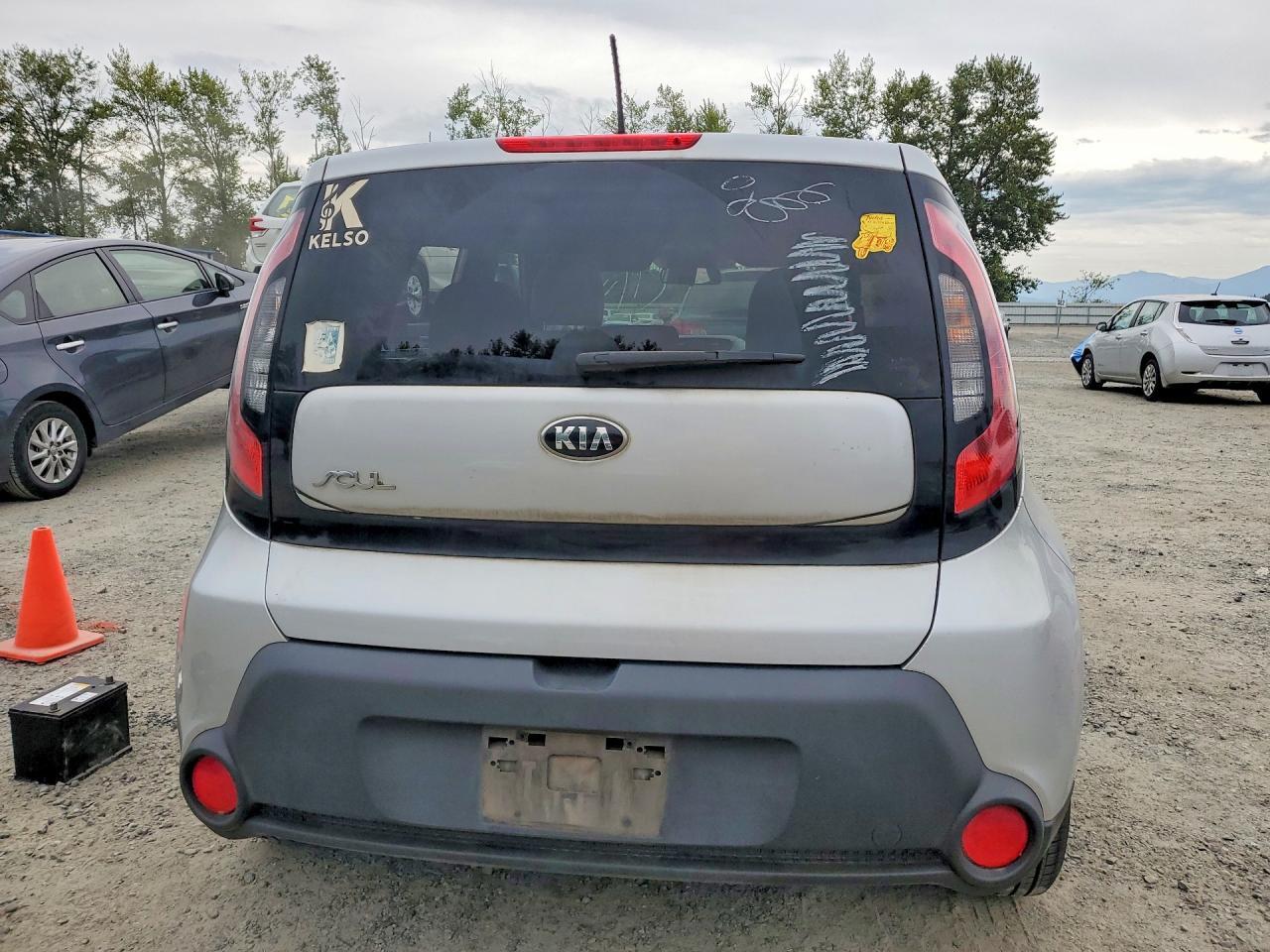 KNDJN2A28E7724163 2014 KIA SOUL photo no. 6