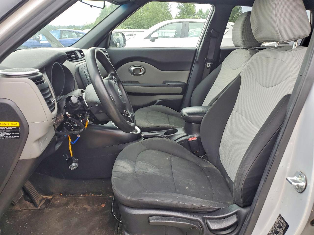 KNDJN2A28E7724163 2014 KIA SOUL photo no. 7