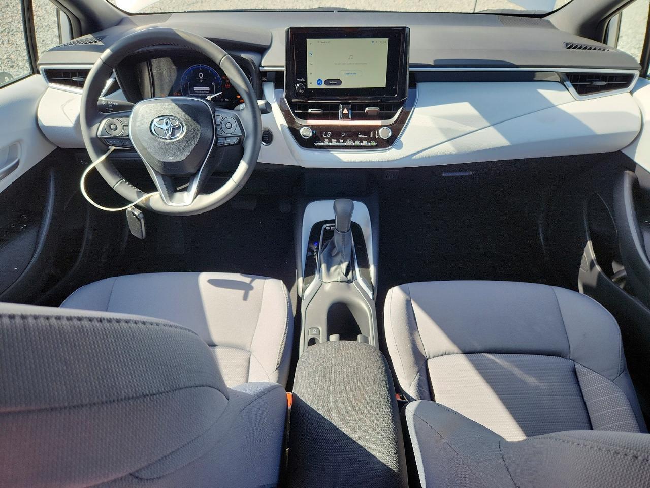 2026 TOYOTA COROLLA SE — Фото 8 из 13