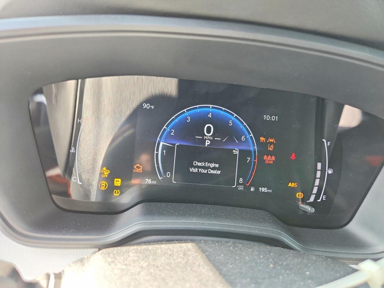 2026 TOYOTA COROLLA SE — Фото 9 из 13