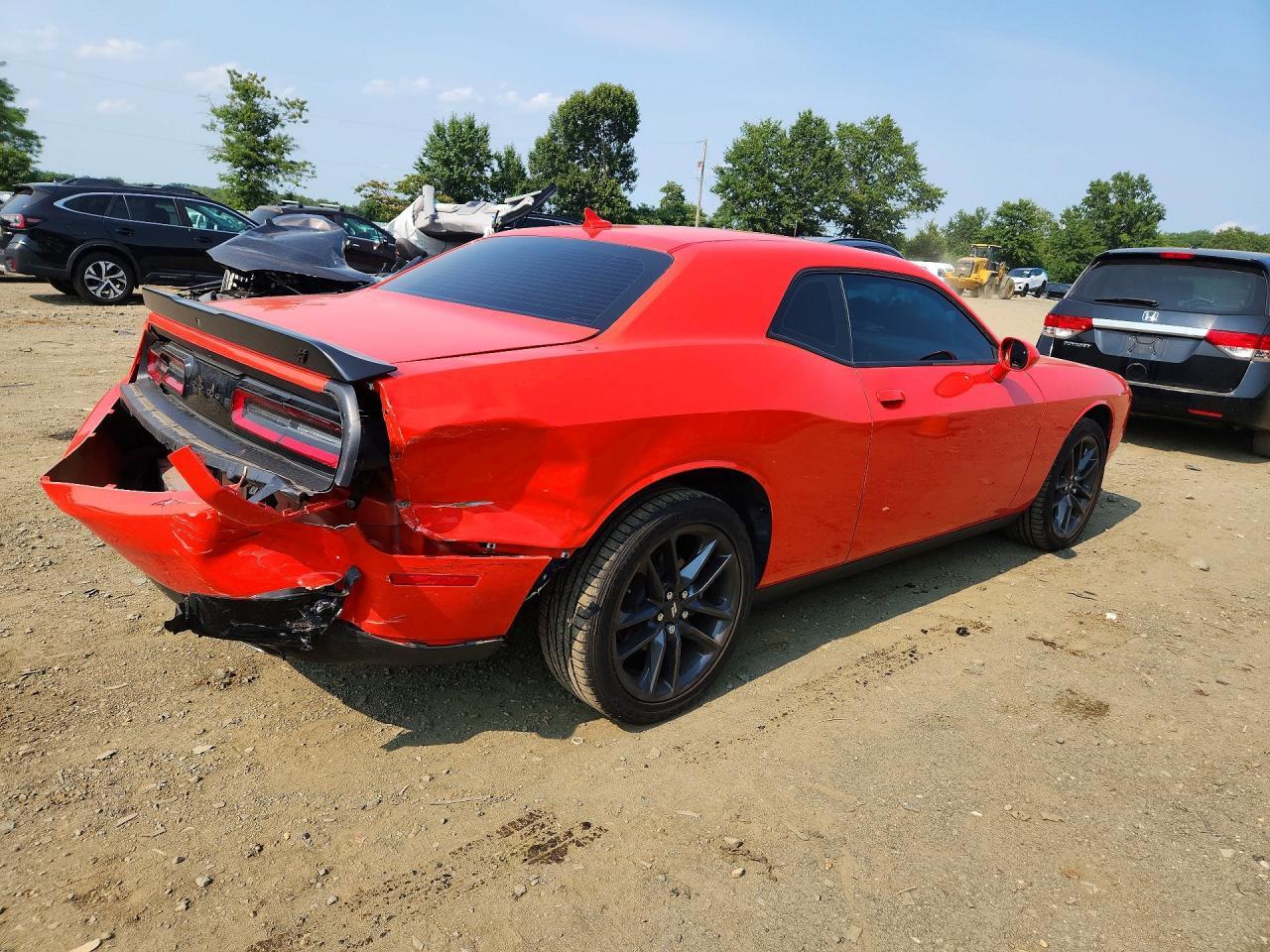 2022 DODGE CHALLENGER GT — Фото 3 из 12