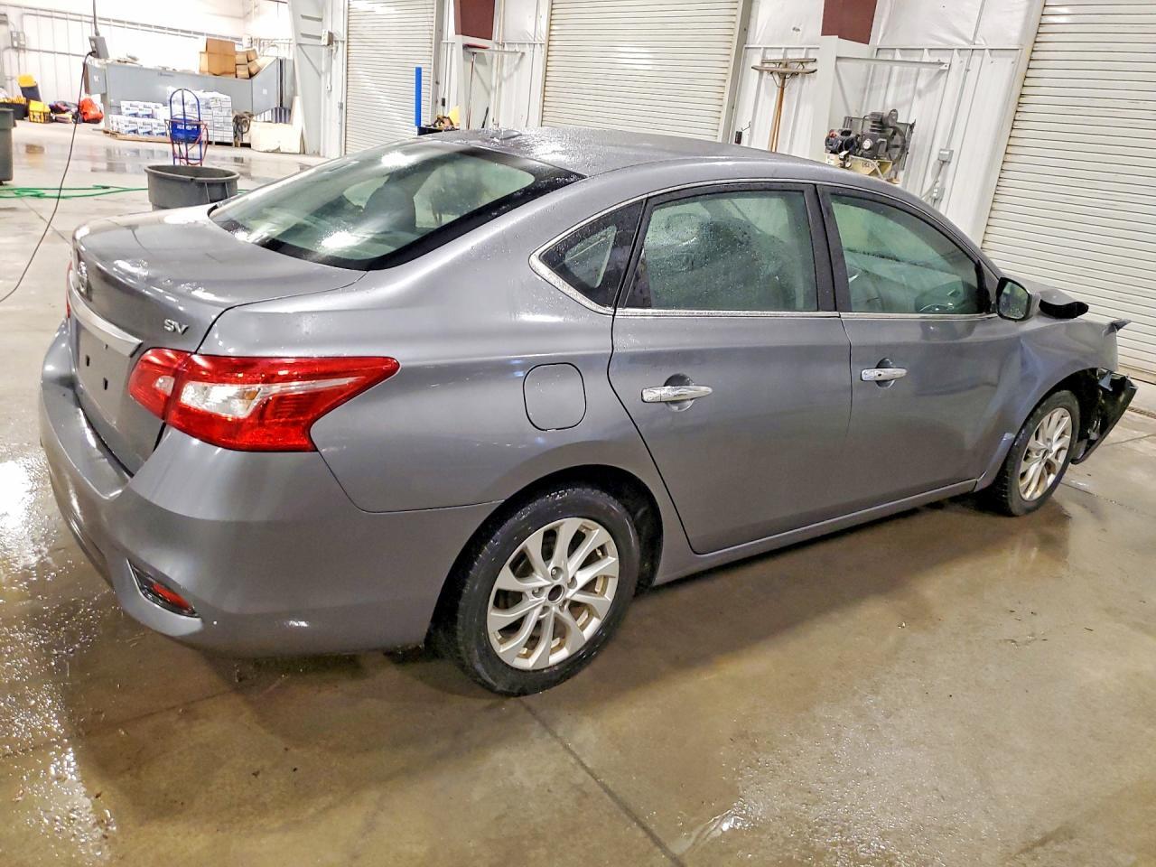 2017 NISSAN SENTRA SV — Фото 3 из 12