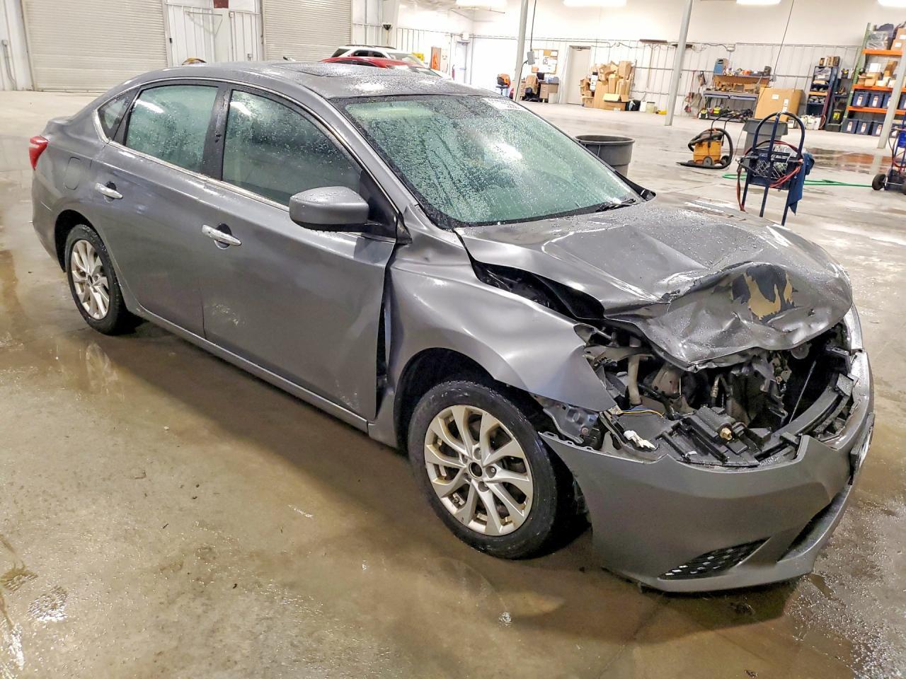 2017 NISSAN SENTRA SV — Фото 4 из 12
