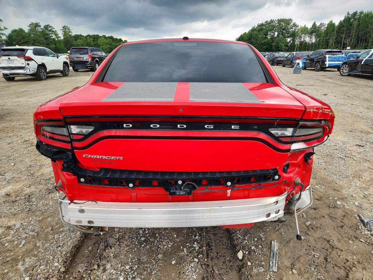 2022 DODGE CHARGER SXT — Фото 6 из 13