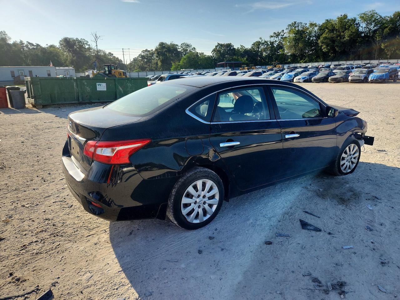 2017 NISSAN SENTRA S — Фото 3 из 13