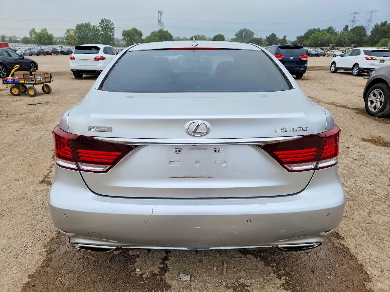 2014 LEXUS LS 460 — Фото 6 из 12