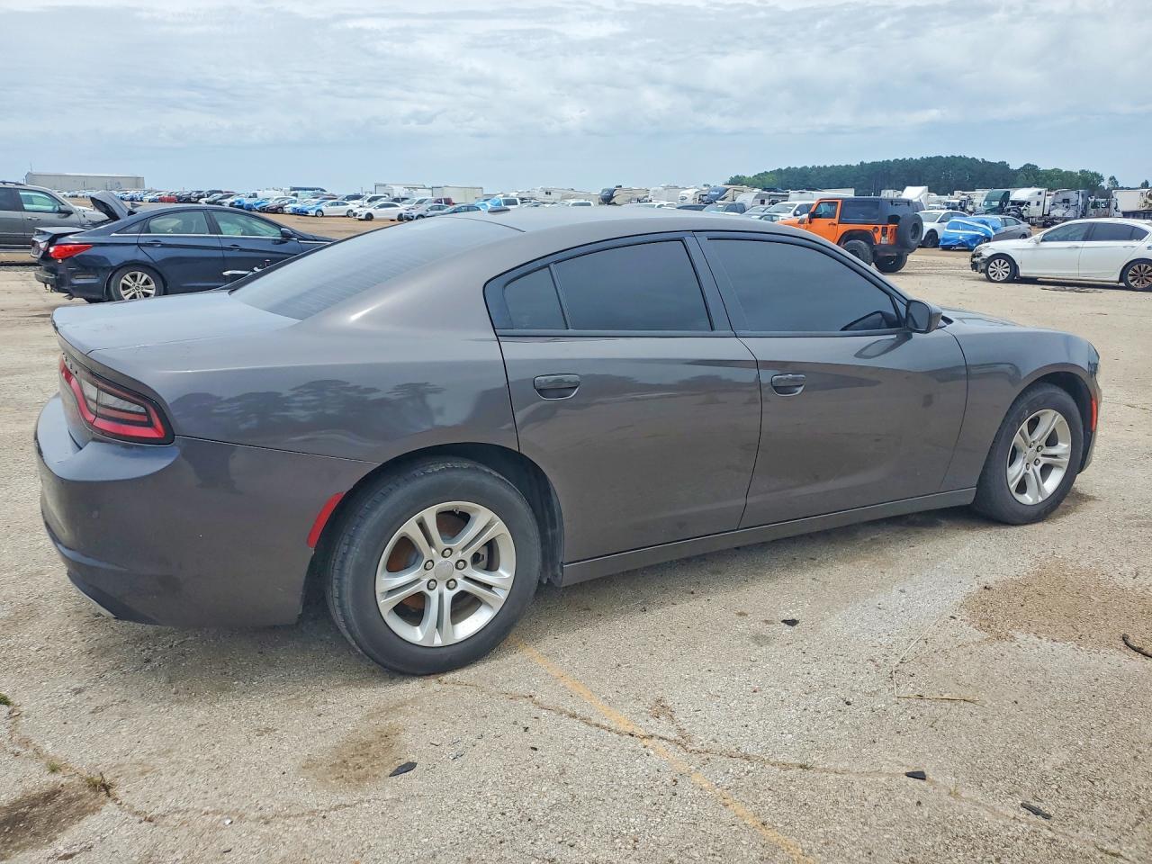 2022 DODGE CHARGER SXT — Фото 3 из 12
