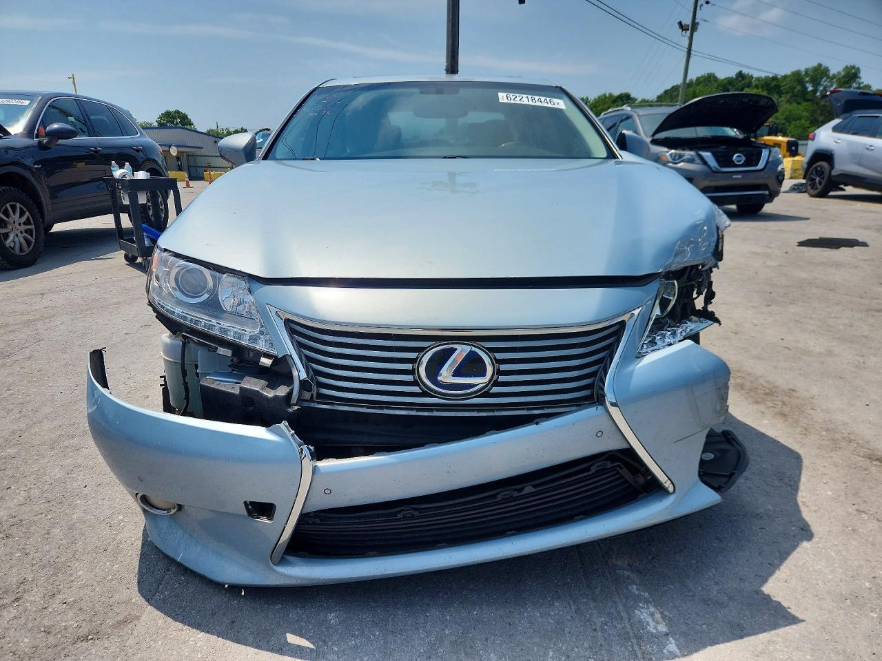 2014 LEXUS ES 300H — Фото 5 из 12