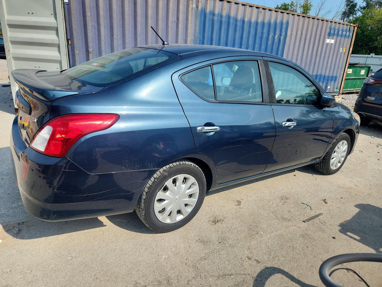 2017 NISSAN VERSA 1.6 SV — Фото 3 из 12