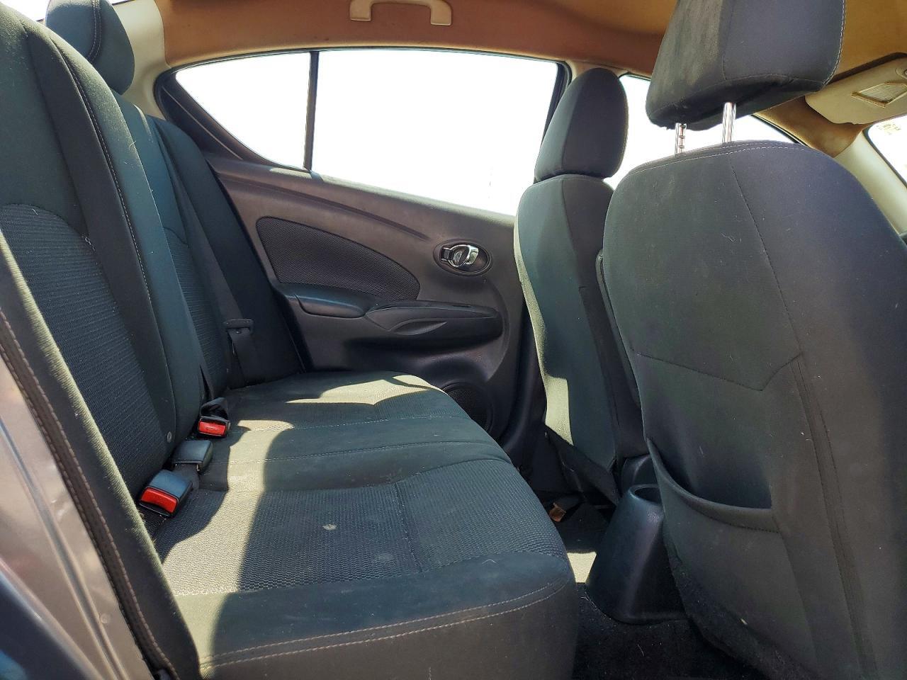 2017 NISSAN VERSA 1.6 SV — Фото 10 из 12