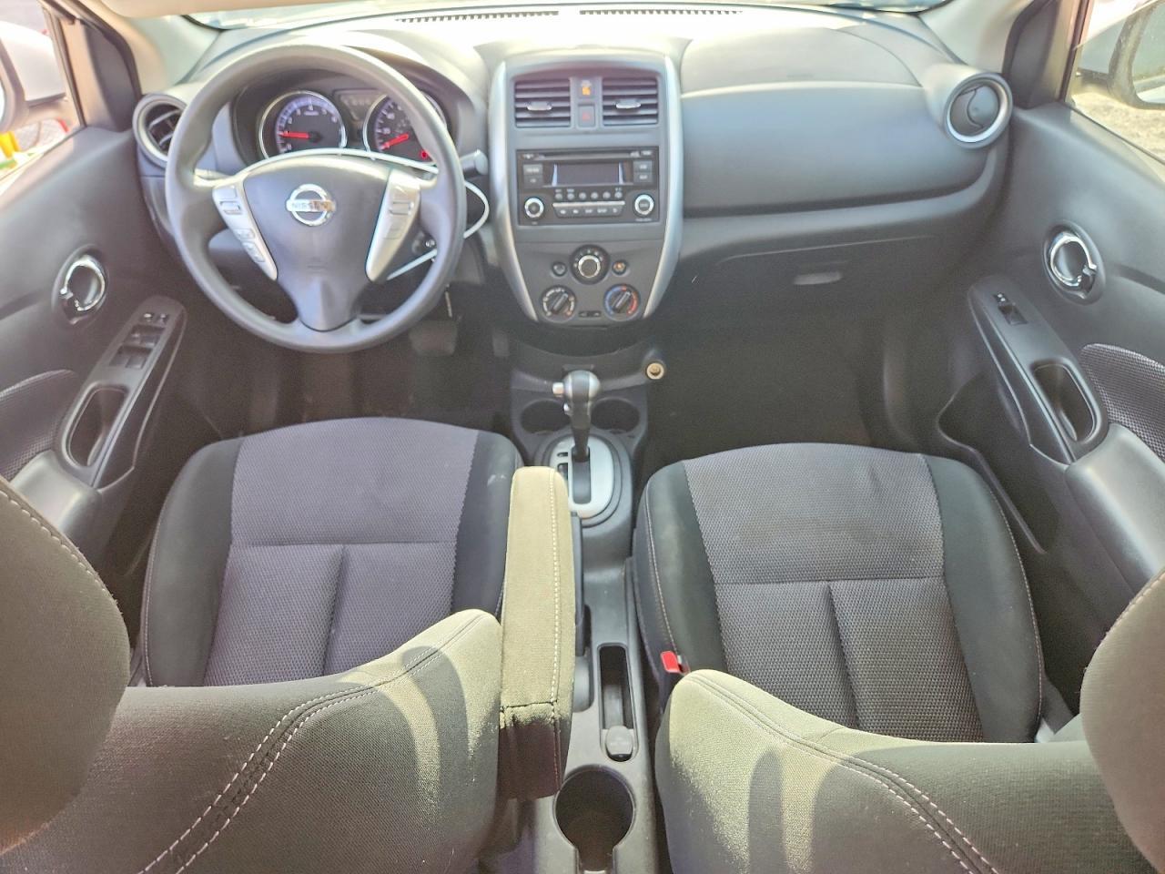 2017 NISSAN VERSA 1.6 SV — Фото 8 из 13