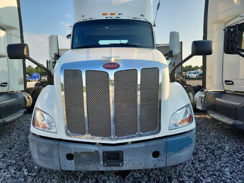 1XPBA48X3HD428968 2017 PETERBILT 579 photo no. 5