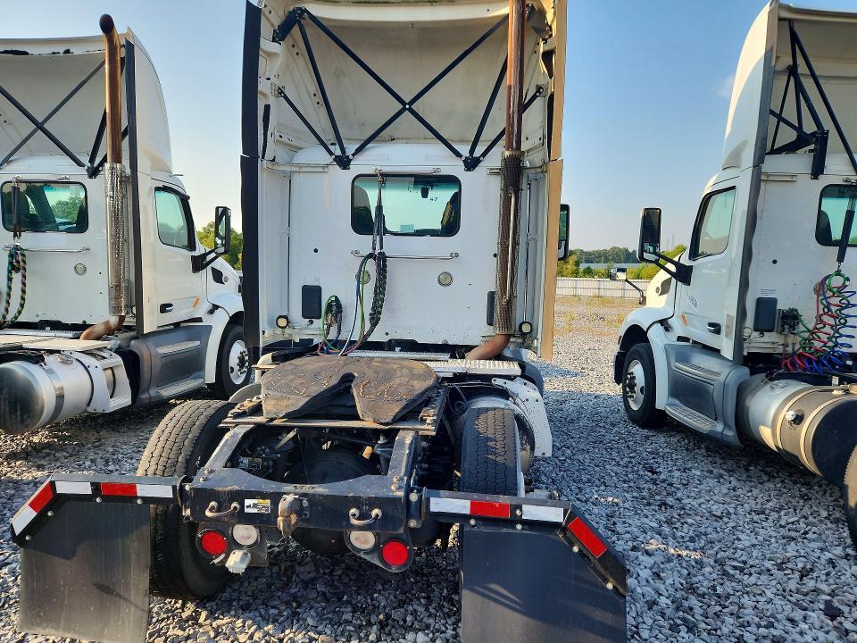 1XPBA48X3HD428968 2017 PETERBILT 579 photo no. 6