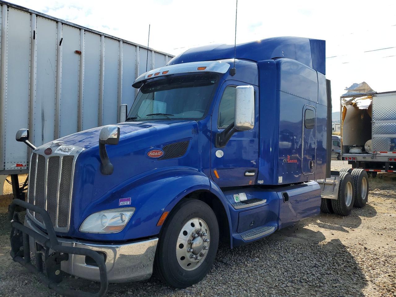 1XPBDP9X4HD363815 2017 PETERBILT 579 photo no. 1