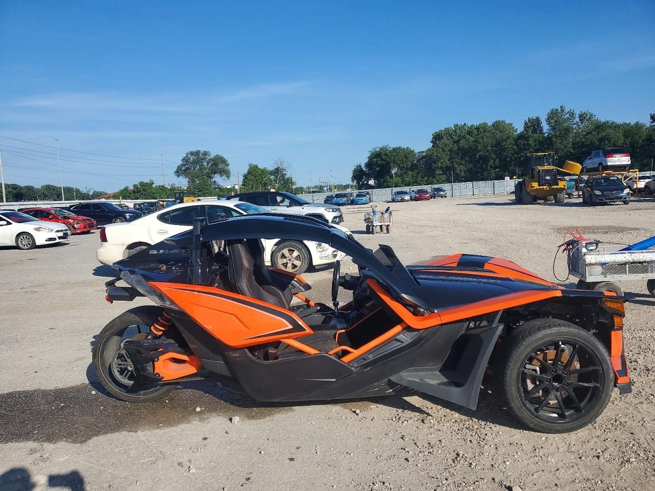 2017 POLARIS SLINGSHOT 57XAARFA1H8120884