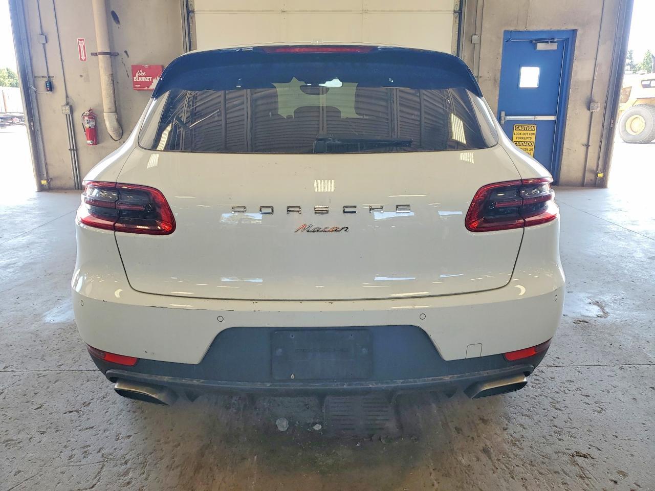 2017 PORSCHE MACAN — Фото 6 из 13