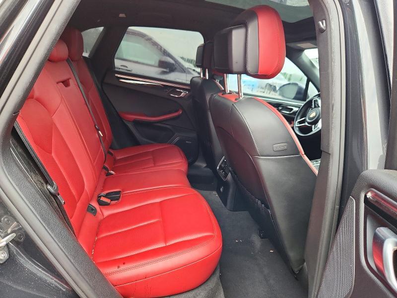 2017 PORSCHE MACAN — Фото 10 из 12