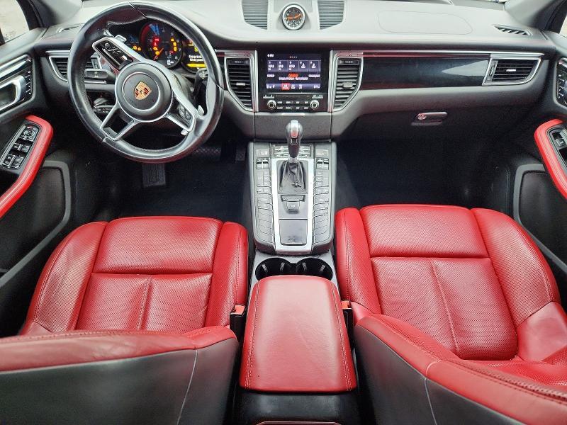 2017 PORSCHE MACAN — Фото 8 из 12