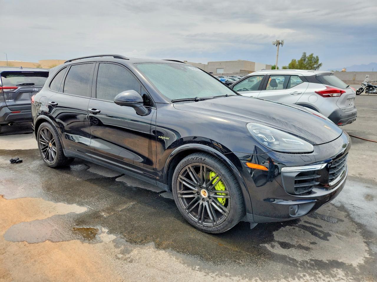 2017 PORSCHE CAYENNE SE HYBRID PLATINUM — Фото 4 из 12