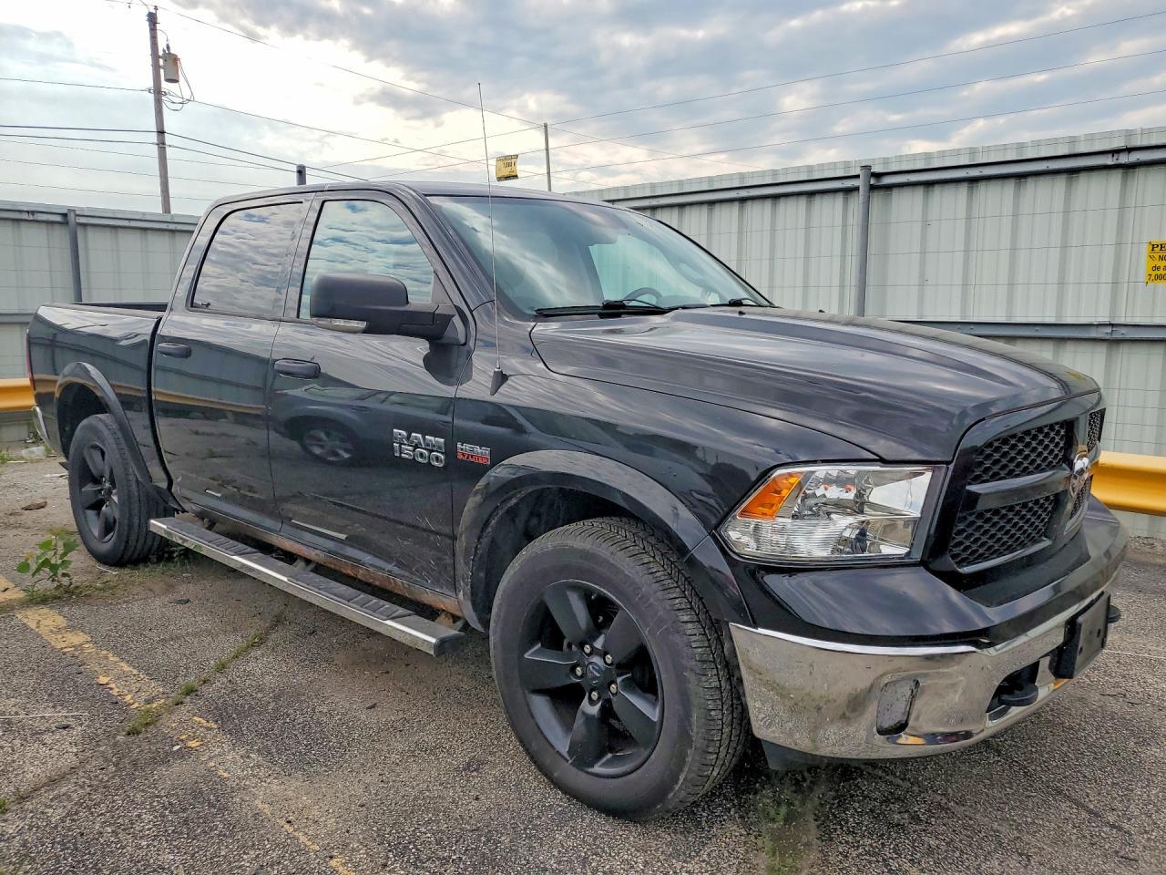 1C6RR7LT2HS579446 2017 RAM 1500 photo no. 4