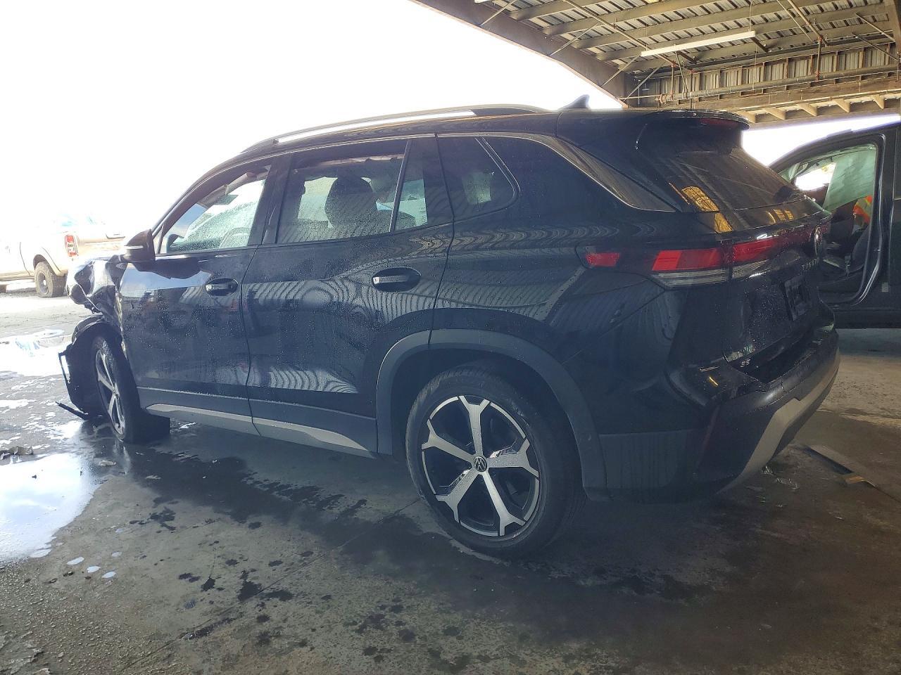2026 VOLKSWAGEN TIGUAN SE — Фото 2 из 13