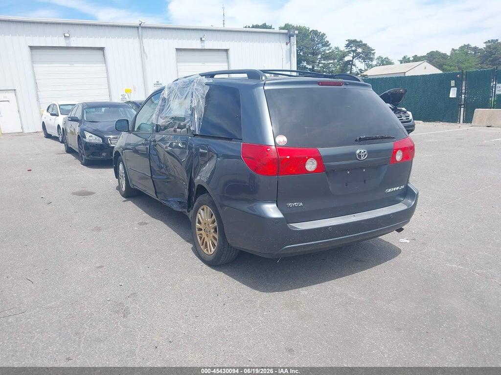 5TDYK4CC7AS337726 2010 TOYOTA SIENNA photo no. 3