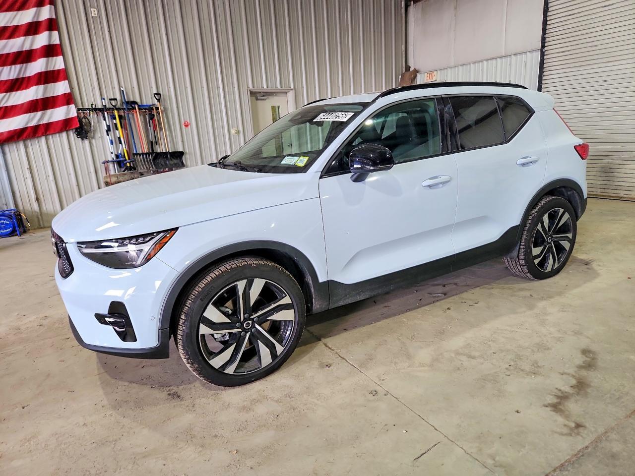 2026 VOLVO XC40 YV4L12UC6T2788024