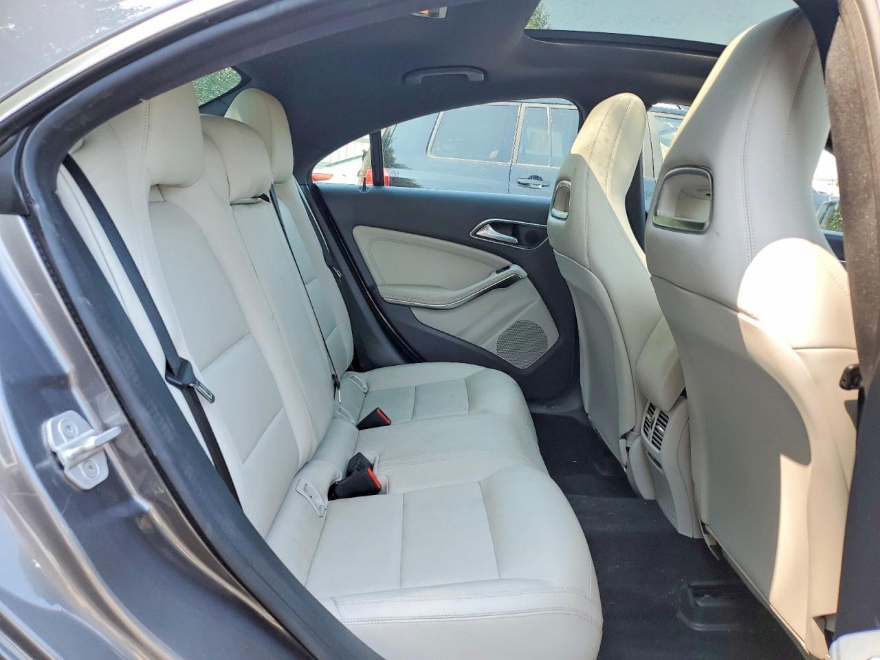2014 MERCEDES-BENZ CLA 250 — Фото 10 из 13