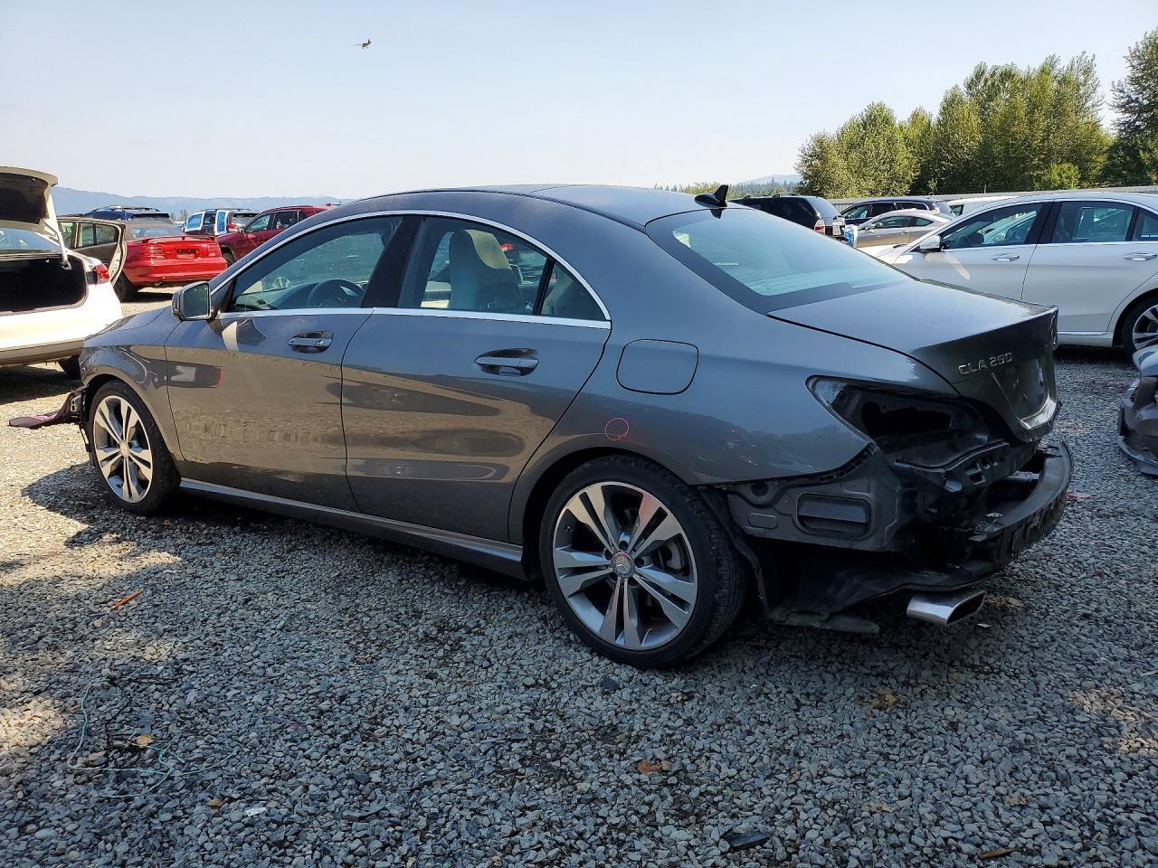 2014 MERCEDES-BENZ CLA 250 — Фото 2 из 13