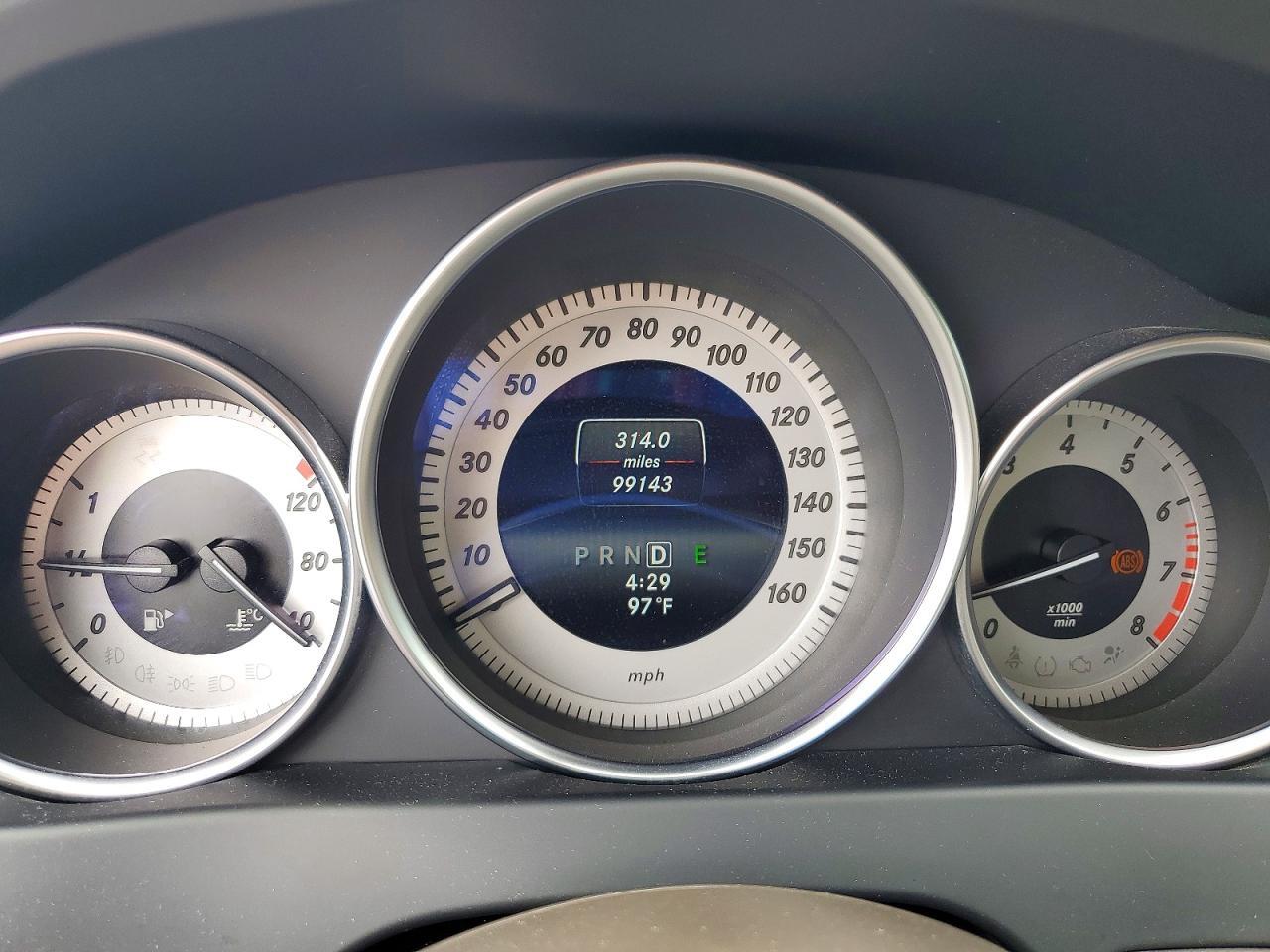 2014 MERCEDES-BENZ C 250 — Фото 9 из 13
