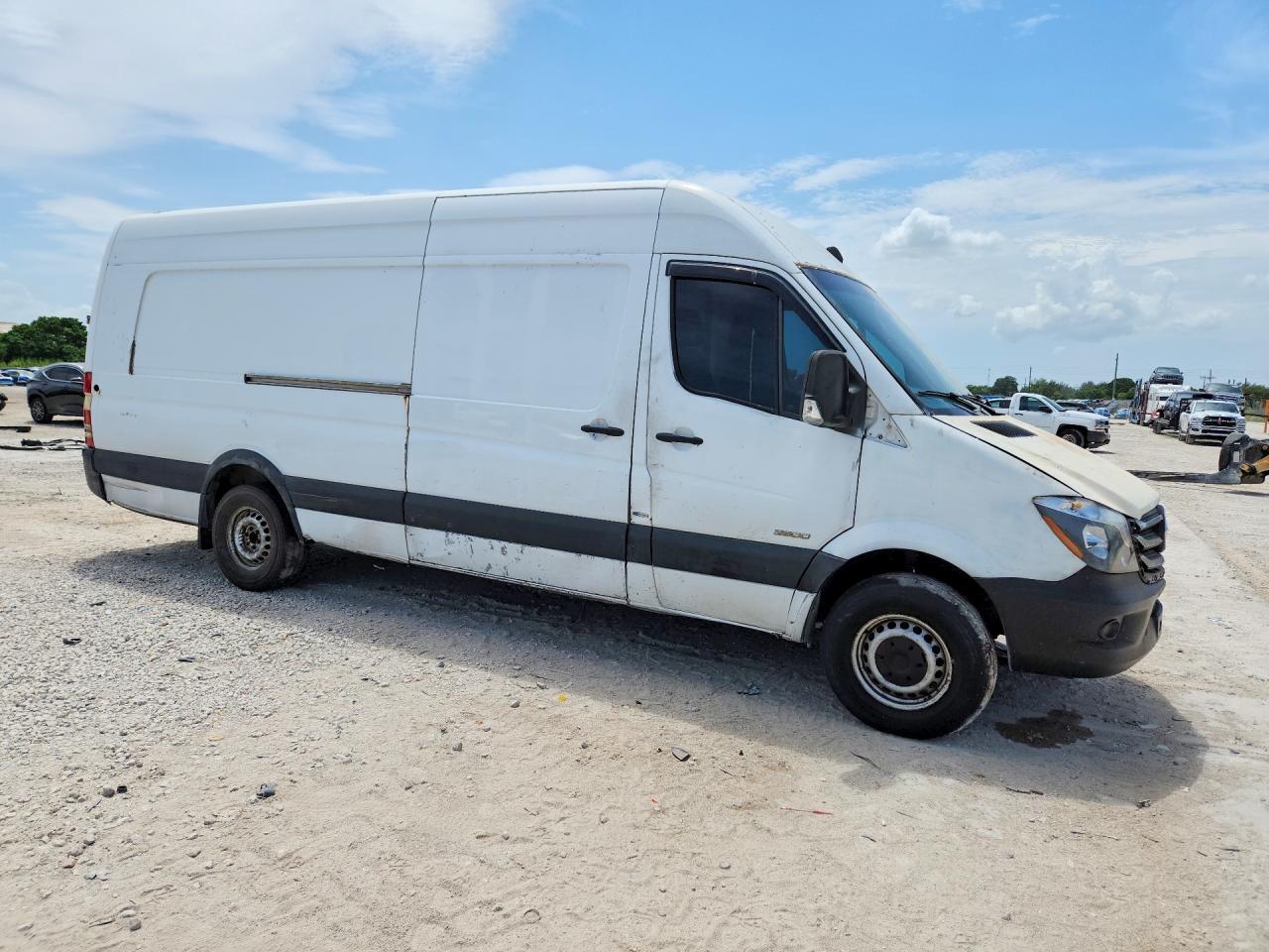 2014 MERCEDES-BENZ SPRINTER 2500 — Фото 4 из 12