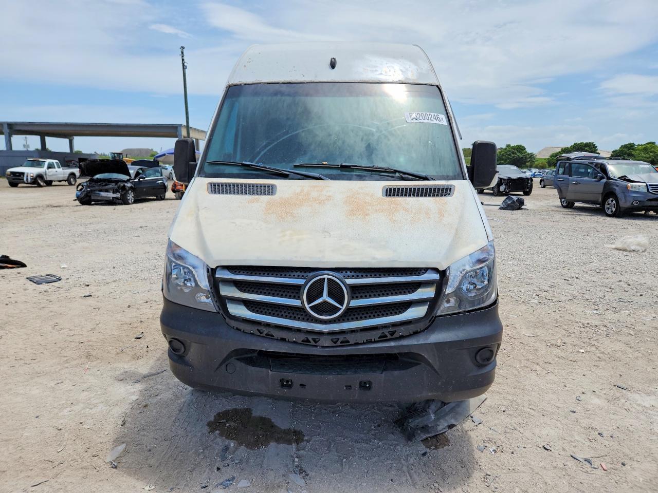 2014 MERCEDES-BENZ SPRINTER 2500 — Фото 5 из 12