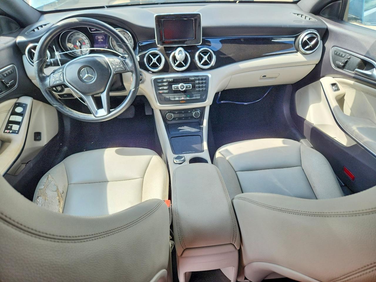 2014 MERCEDES-BENZ CLA 250 — Фото 8 из 12