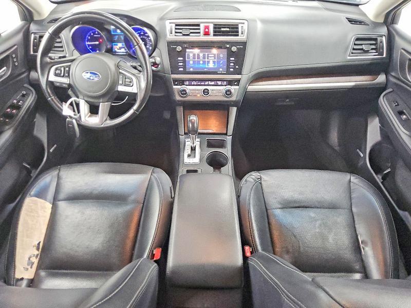 2017 SUBARU OUTBACK 3.6R LIMITED — Фото 8 из 12