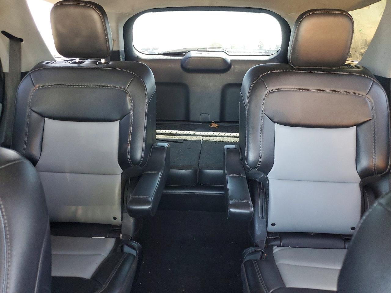 2022 FORD EXPLORER XLT — Фото 10 из 13