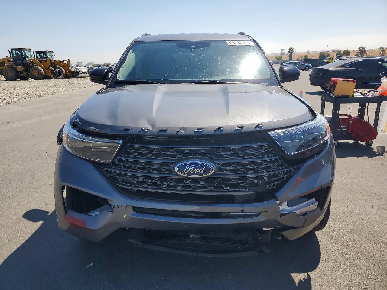 2022 FORD EXPLORER XLT — Фото 5 из 13
