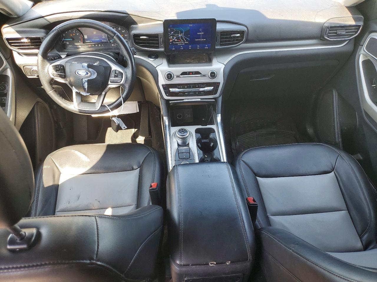 2022 FORD EXPLORER XLT — Фото 8 из 13